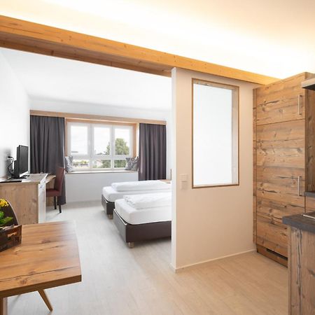 Snooze Apartments Holzkirchen  Εξωτερικό φωτογραφία